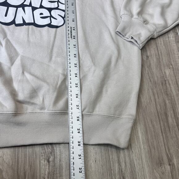 Juniors Womens Crew Neck Long Sleeve Looney Tunes Sweatshirt Size M - Picture 4 of 8